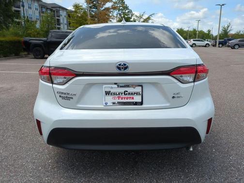 2025 Toyota Corolla Hybrid LE