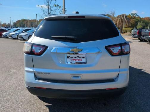 2017 Chevrolet Traverse LS