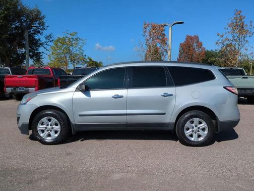 2017 Chevrolet Traverse LS