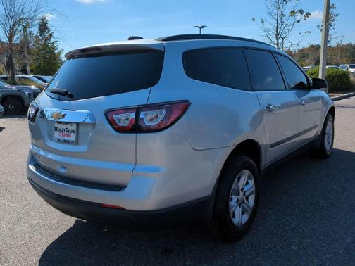 2017 Chevrolet Traverse LS