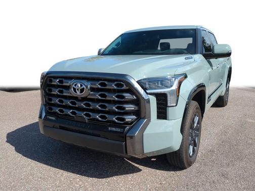 2025 Toyota Tundra Hybrid Platinum
