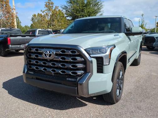 2025 Toyota Tundra Hybrid Platinum