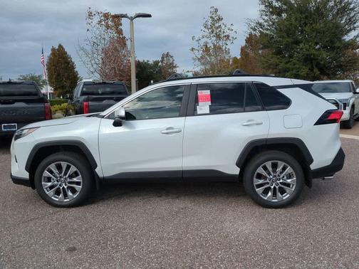 2025 Toyota RAV4 XLE Premium