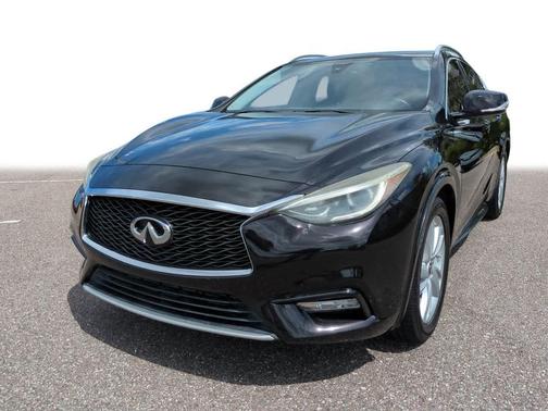 2018 INFINITI QX30 Premium