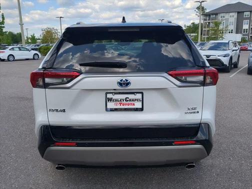 2025 Toyota RAV4 Hybrid SE
