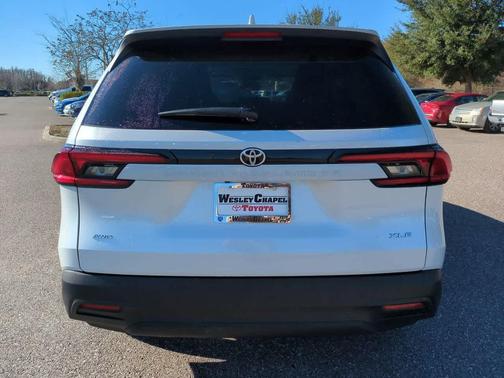 2025 Toyota Grand Highlander XLE