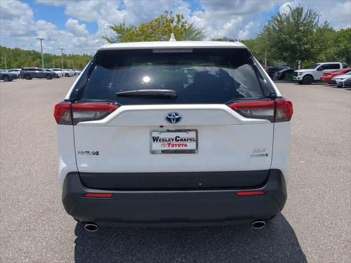 2025 Toyota RAV4 Hybrid XLE