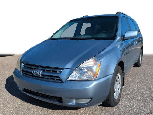 2008 Kia Sedona LX