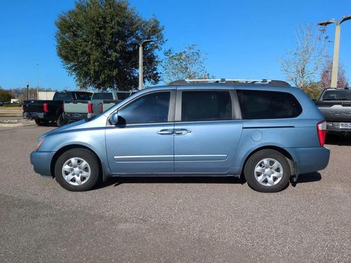 2008 Kia Sedona LX