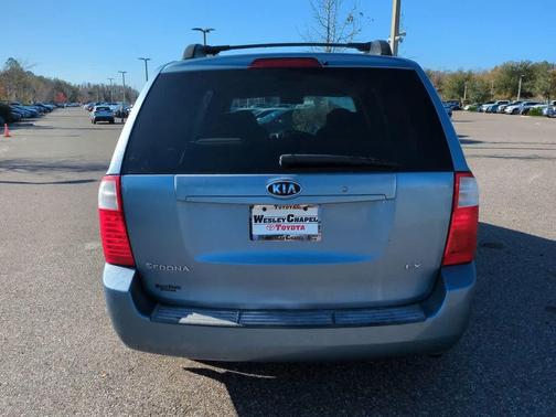 2008 Kia Sedona LX