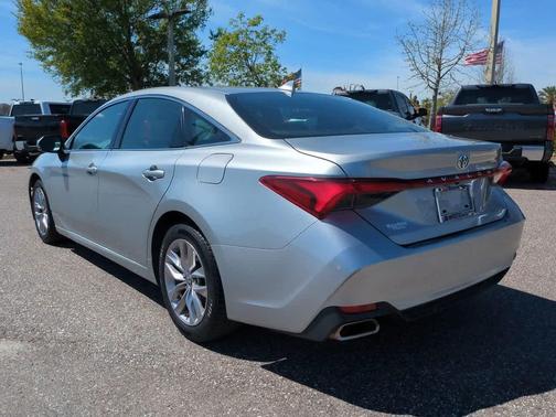 2021 Toyota Avalon XLE