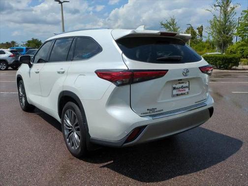 2021 Toyota Highlander Platinum