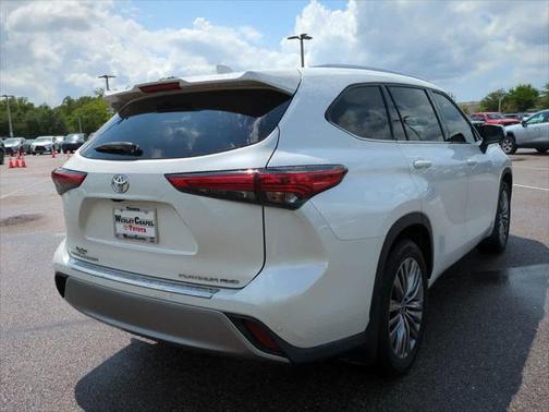 2021 Toyota Highlander Platinum