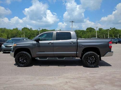 2018 Toyota Tundra SR5
