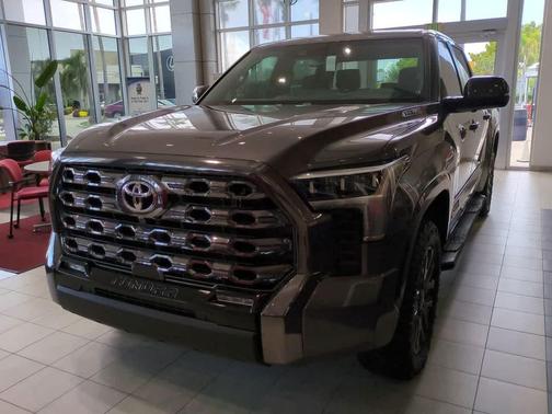 2025 Toyota Tundra Hybrid Platinum