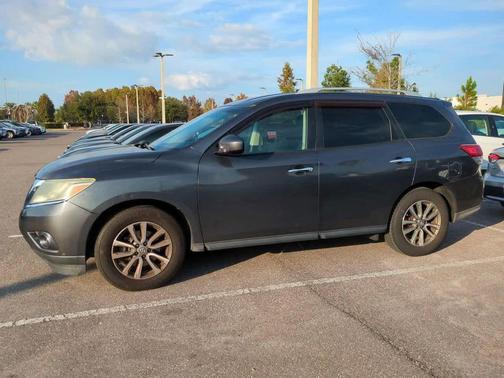 2014 Nissan Pathfinder SV