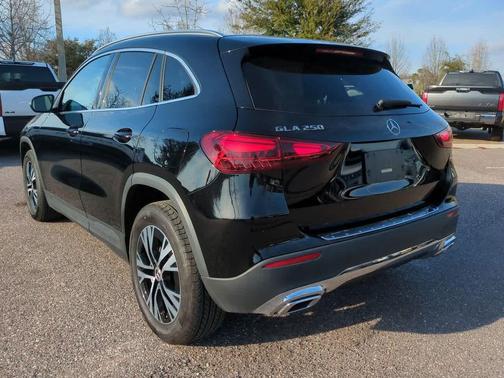 2025 Mercedes-Benz GLA 250 4MATIC