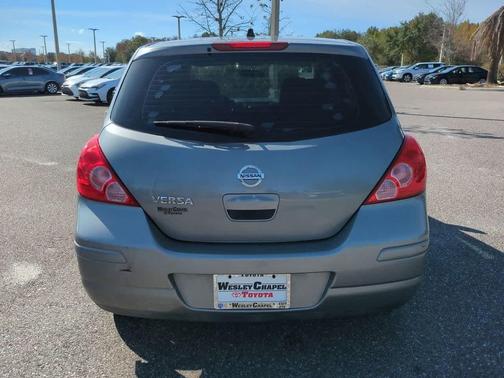 2012 Nissan Versa 1.8 S