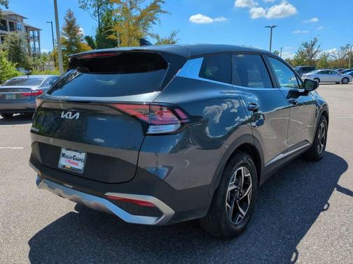 2024 Kia Sportage LX