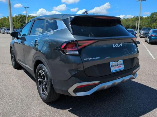 2024 Kia Sportage LX