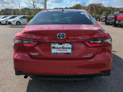 2024 Toyota Camry Hybrid LE