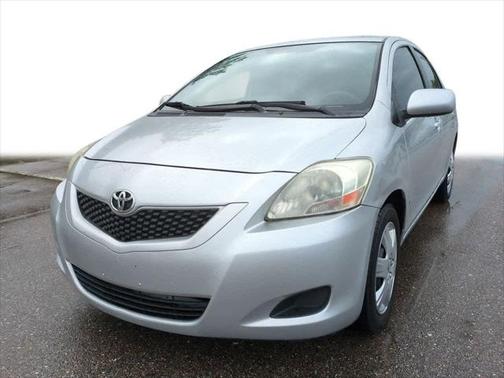 2012 Toyota Yaris SE