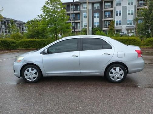 2012 Toyota Yaris SE