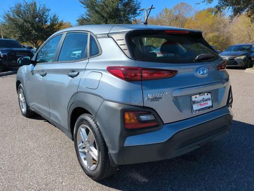 2021 Hyundai KONA SE