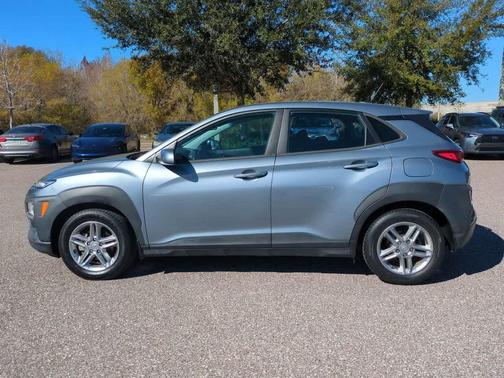 2021 Hyundai KONA SE