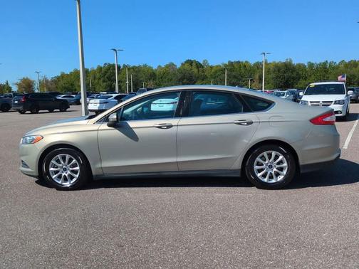 2015 Ford Fusion S