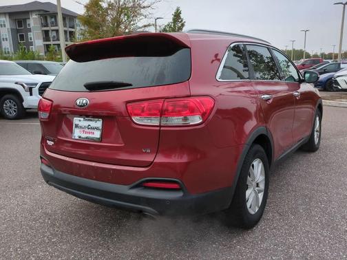 2016 Kia Sorento LX