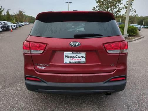 2016 Kia Sorento LX