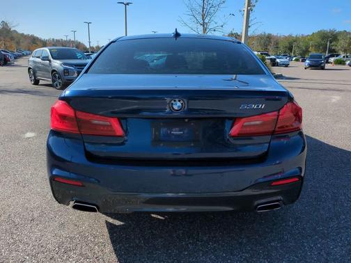 2019 BMW 530 530i