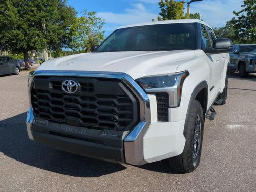 2025 Toyota Tundra SR5