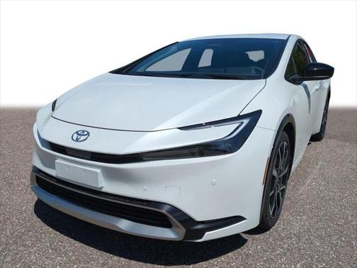 2025 Toyota Prius L