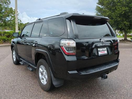 2022 Toyota 4Runner SR5