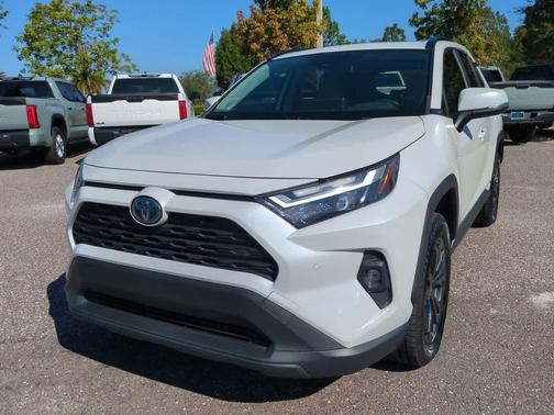 2023 Toyota RAV4 Hybrid XLE Premium