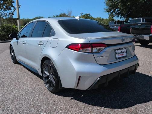 Classic Silver Metallic 2026 Toyota Corolla SE