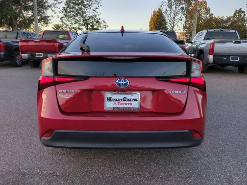 2021 Toyota Prius LE