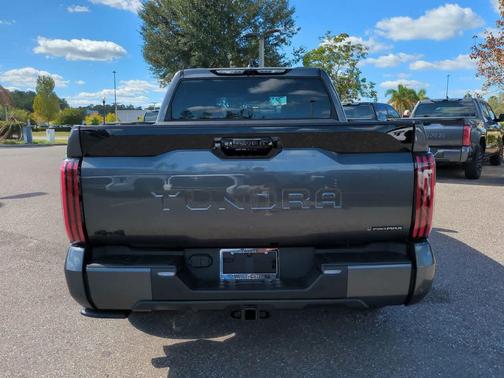 2026 Toyota Tundra Hybrid Platinum