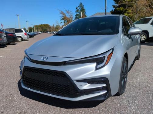 2026 Toyota Corolla Hybrid SE