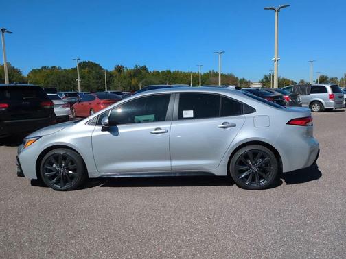 2026 Toyota Corolla Hybrid SE