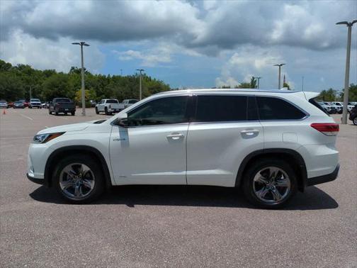 2019 Toyota Highlander Hybrid Platinum