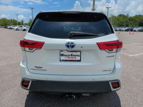 2019 Toyota Highlander Hybrid Platinum
