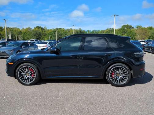 2021 Porsche Cayenne GTS
