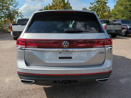 2024 Volkswagen Atlas 2.0T SE w/Technology 4MOTION