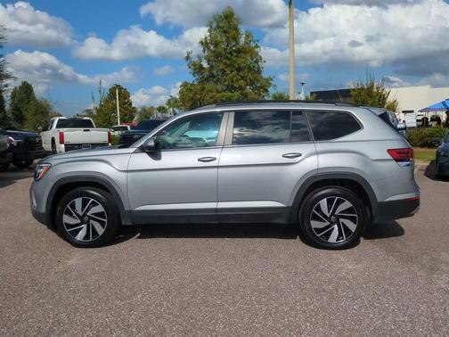 2024 Volkswagen Atlas 2.0T SE w/Technology 4MOTION