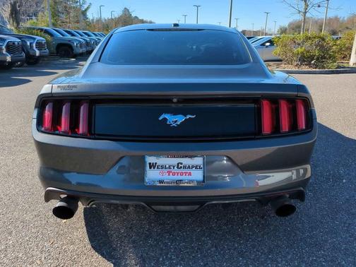 2016 Ford Mustang EcoBoost Premium