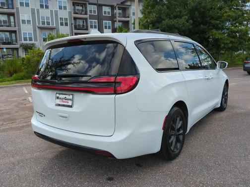 2021 Chrysler Pacifica Touring