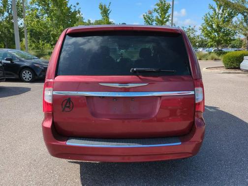 2013 Chrysler Town & Country Touring